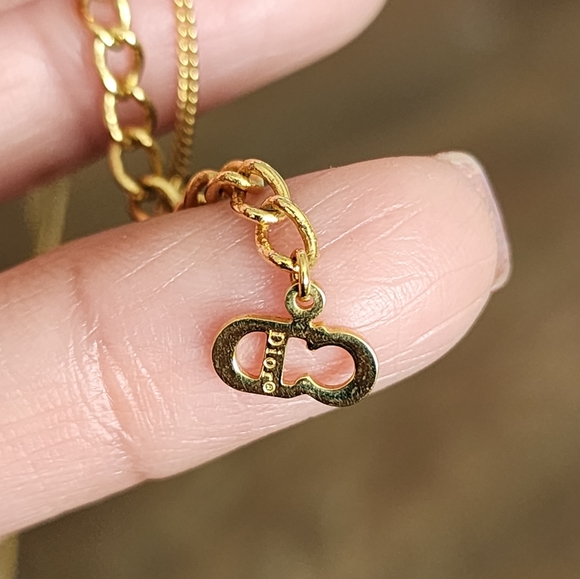 DIOR NECKLACE - Picture 5 of 7